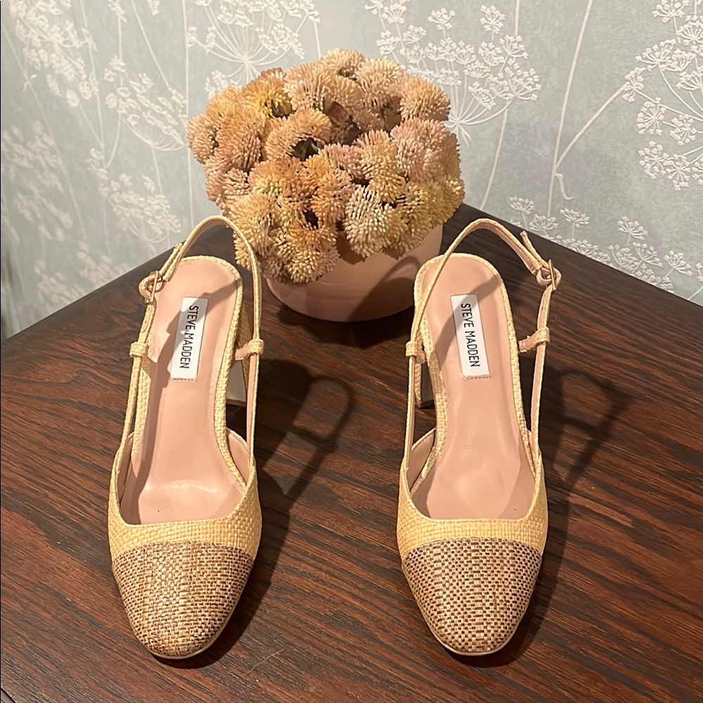 Steve Madden Becka Pump